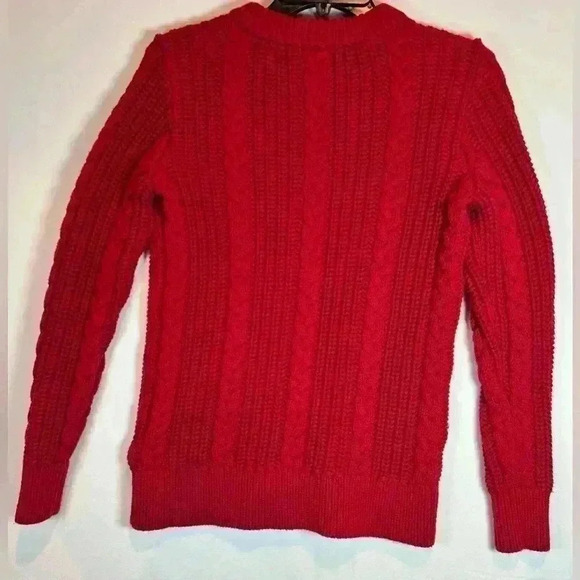 LL Bean Red chunky cable knit crew neck sweater size M button shoulder pull over - Picture 8 of 9